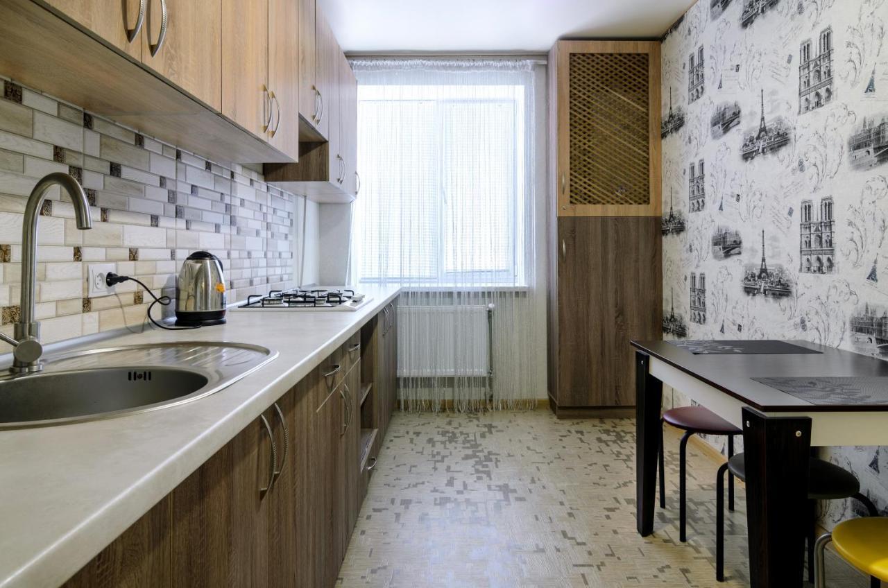 Flat in the city center Sumy Eksteriør billede
